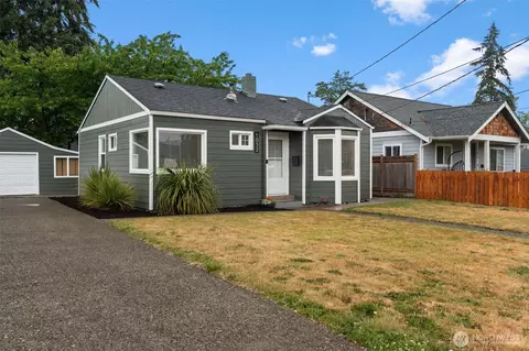 1032 S Macarthur St, Tacoma, WA 98465