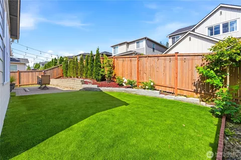 Exterior - 17813 41st Dr SE, Bothell, WA 98012 photo 5 of 6