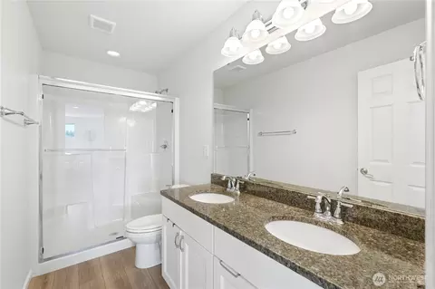 Bath - 17813 41st Dr SE, Bothell, WA 98012 photo 4 of 4
