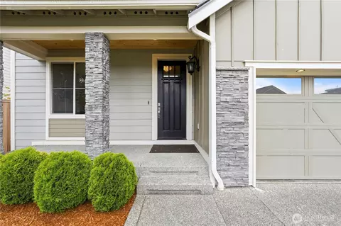 Exterior - 17813 41st Dr SE, Bothell, WA 98012 photo 3 of 6