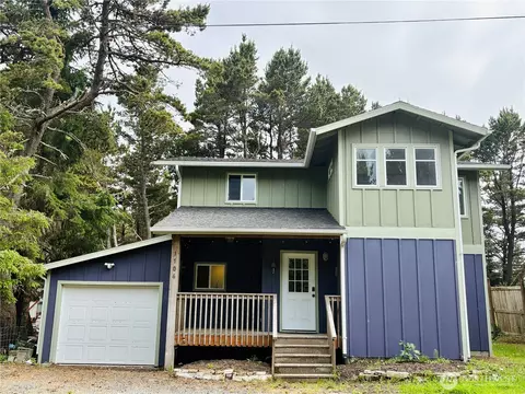 1106 227th Ln, Ocean Park, WA 98640