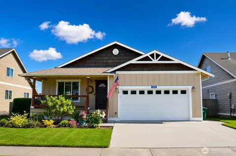 1036 Homestead Dr, Burlington, WA 98233