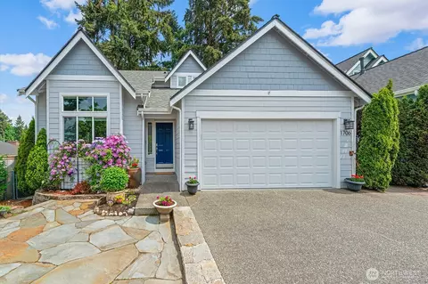 1706 NE 27th Pl, Renton, WA 98056