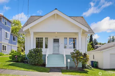 2013 SW Dakota St, Seattle, WA 98106