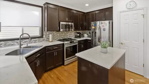 Kitchen - 923 183rd Pl SE, Bothell, WA 98012 photo 2 of 4