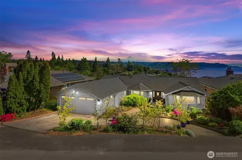 4105 SW 109th St, Seattle, WA 98146