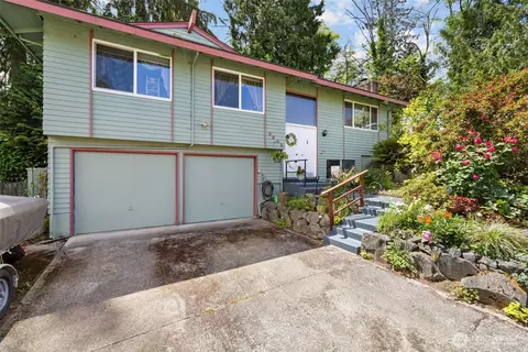 2613 S 300th St, Federal Way, WA 98003