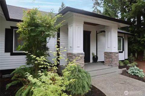 18709 68th St E, Bonney Lake, WA 98391