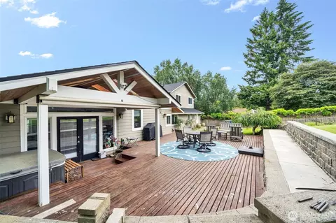 Exterior - 400 Park Pl, Everett, WA 98203 photo 8 of 9