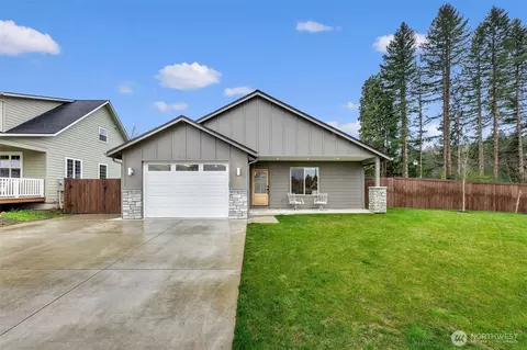 211 W Oak St, Yacolt, WA 98675