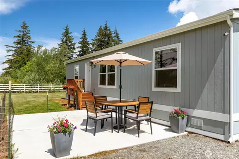 28510 Sr 20, Oak Harbor, WA 98277