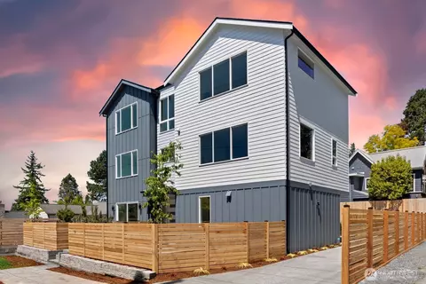 334 NE 90th St, Seattle, WA 98115