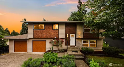 11126 159th Ave NE, Redmond, WA 98052
