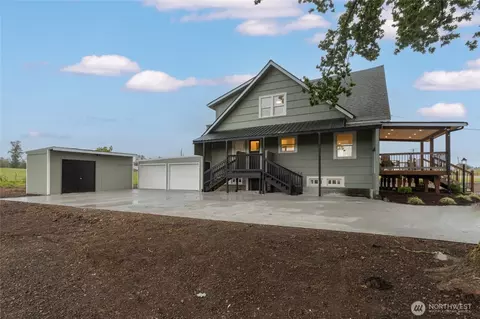 Exterior - 39302 236th Ave SE, Enumclaw, WA 98022 photo 2 of 8