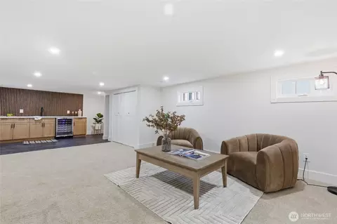 Living - 39302 236th Ave SE, Enumclaw, WA 98022 photo 3 of 3
