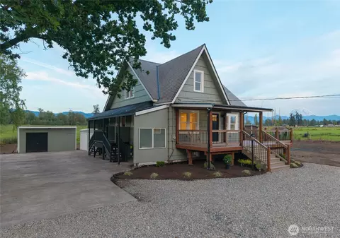 39302 236th Ave SE, Enumclaw, WA 98022