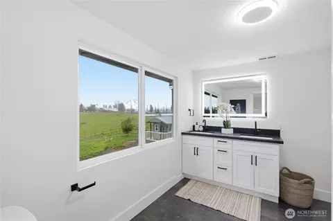 Bath - 39302 236th Ave SE, Enumclaw, WA 98022 photo 4 of 4