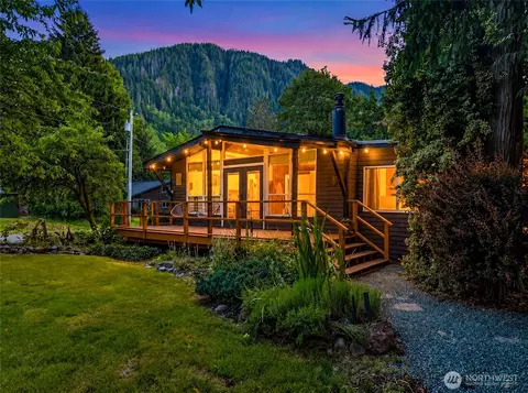 19405 636th Ave NE, Baring, WA 98224
