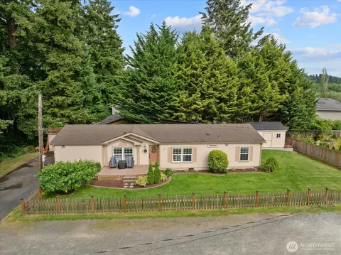 18612 72nd Ave NE, Kenmore, WA 98028