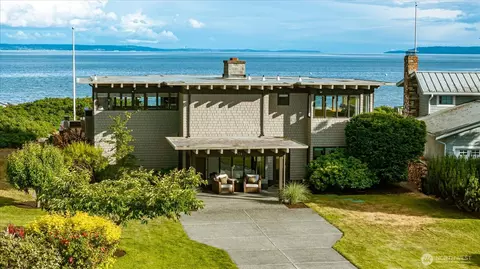 2126 Shore Ave, Freeland, WA 98249