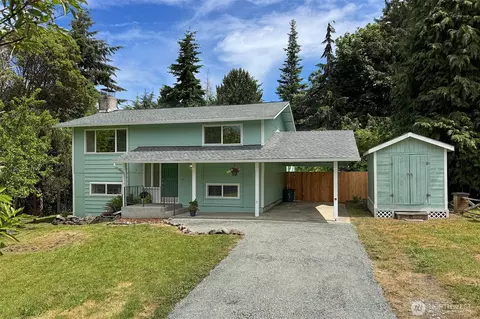 71 Whispering Firs Rd, Port Angeles, WA 98363