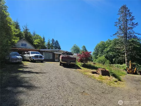 80 S Valley Rd, Naselle, WA 98638