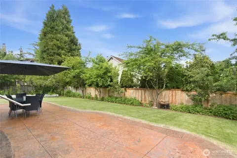 Exterior - 10927 NE 157th St, Bothell, WA 98011 photo 6 of 6