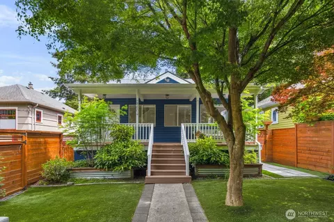 8604 29th Ave NW, Seattle, WA 98117