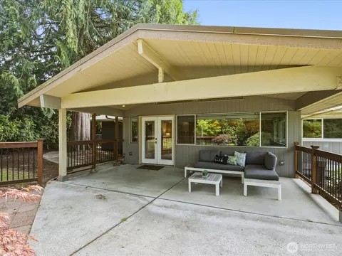 Exterior - 10222 NE 198th St, Bothell, WA 98011 photo 5 of 9