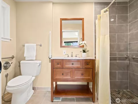 Bath - 10222 NE 198th St, Bothell, WA 98011 photo 2 of 6