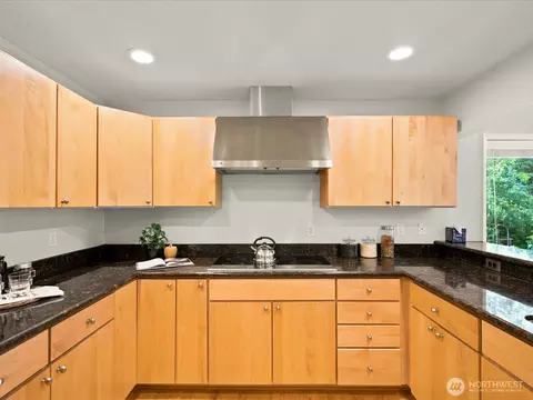 Kitchen - 10222 NE 198th St, Bothell, WA 98011 photo 3 of 3