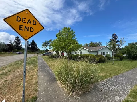Exterior - 402 W G W Maple St, Sequim, WA 98382 photo 2 of 6