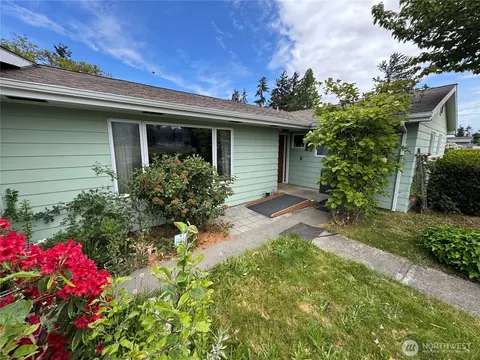 Exterior - 402 W G W Maple St, Sequim, WA 98382 photo 3 of 6