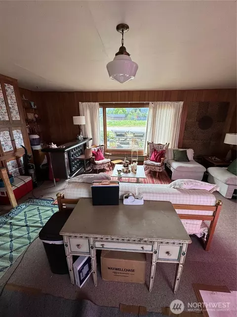 Living - 402 W G W Maple St, Sequim, WA 98382 photo 2 of 2