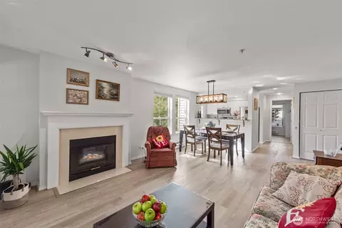4423 249th Ter SE, Issaquah, WA 98029