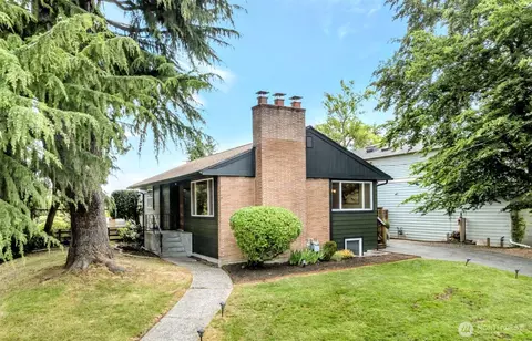 3802 NE 90th St, Seattle, WA 98115
