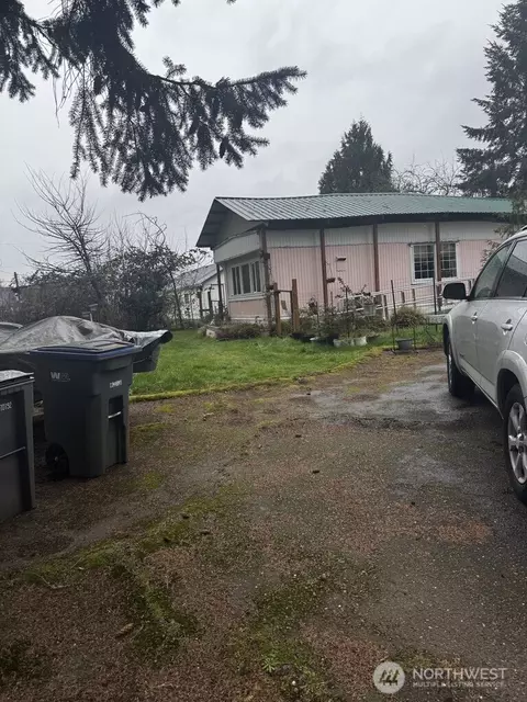 4563 SE Foss Rd, Port Orchard, WA 98366