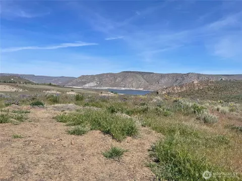 3 Nnn Hwy 174, Grand Coulee, WA 99133