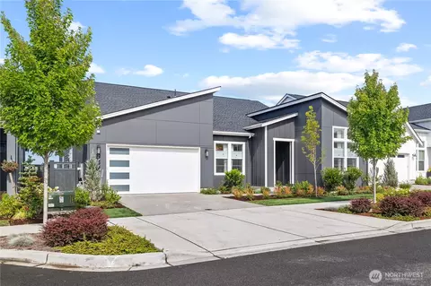 23380 SE Larch St, Black Diamond, WA 98010