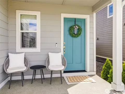 15069 Iverson Loop SE, Yelm, WA 98597