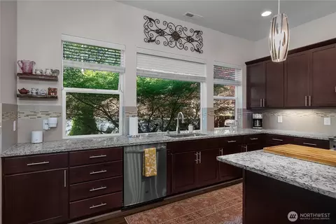 Kitchen - 3347 Arrowroot St SE, Lacey, WA 98513 photo 3 of 3