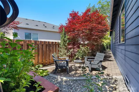 Exterior - 3347 Arrowroot St SE, Lacey, WA 98513 photo 5 of 9