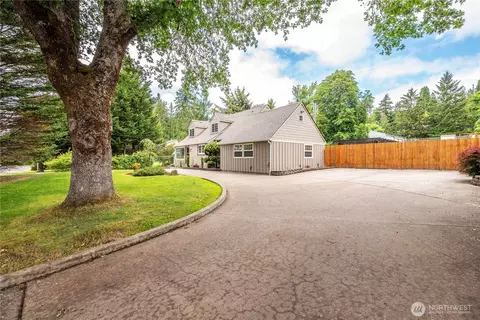 Exterior - 3136 Pacific Way, Longview, WA 98632 photo 2 of 7