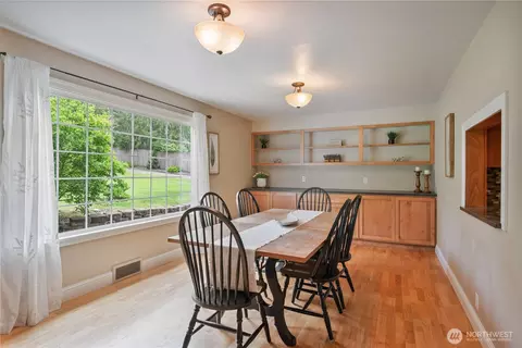 Dining - 3136 Pacific Way, Longview, WA 98632 photo 1 of 1