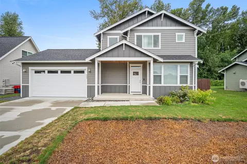 937 Crimson Ct, Nooksack, WA 98276