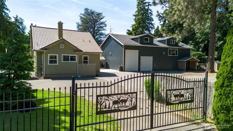 1082 W Smith Rd, Bellingham, WA 98226