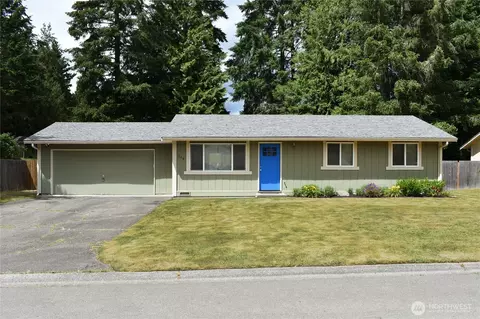 348 NE Holly Leaf Ln, Bremerton, WA 98311