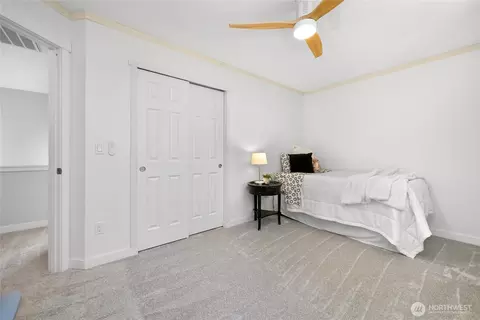 Bedroom - 295 Whitetail Loop, Blaine, WA 98230 photo 5 of 8