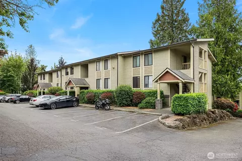 11801 100th Ave NE #A103, Kirkland, WA 98034