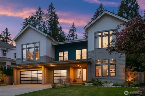 2131 104th Pl SE, Bellevue, WA 98004